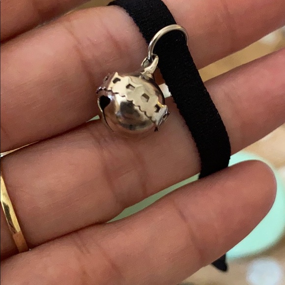 Tous - Picture 6 of 8